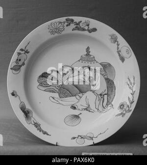 La plaque. Culture : la Chine. Dimensions : diam. 8 1/4 in. (21 cm). Date : le 18e siècle. Musée : Metropolitan Museum of Art, New York, USA. Banque D'Images