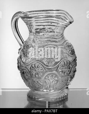 Pitcher. Culture : L'Américain. Dimensions : H. 7 1/2 in. (19,1 cm). Date : 1820-40. Musée : Metropolitan Museum of Art, New York, USA. Banque D'Images