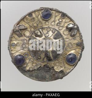 Broche de disque. Culture : Frankish. Dimensions : hors tout : 1 9/16 x 1/2 in. (4 x 1,2 cm). Date : 7ème siècle. Musée : Metropolitan Museum of Art, New York, USA. Banque D'Images