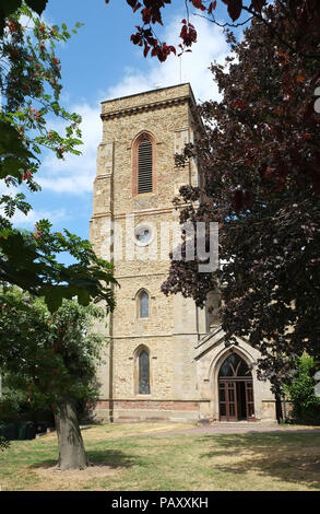 L'extérieur du côté sud de St George's Church, Pontesbury, Shropshire. L'église est dans le diocèse d'Hereford Banque D'Images