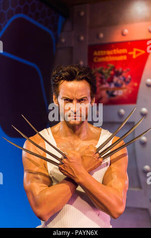 LOS ANGELES, USA - Sep 28, 2015 : Hugh Jackman en Wolverine dans le Madame Tussauds Hollywood Wax Museum. Marie Tussaud est né comme Marie Grosholtz en 1 Banque D'Images