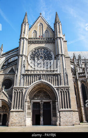 Extérieur de la cathédrale d'Ypres, Belgique Banque D'Images