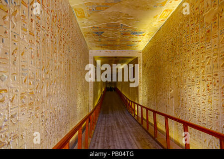 L'intérieur de la tombe de Ramsès iv ou Ramsès IV (KV2) dans la Vallée des Rois, Thèbes, Luxor, Egypte, Afrique du Sud Banque D'Images