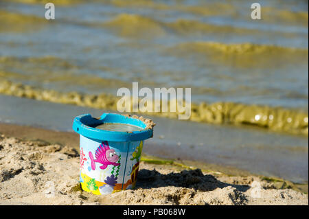 Plage de Gdansk est fermé à cause des cyanobactéries bloom au cours des derniers jours de chaleur à Gdansk, Pologne 24 juillet 2018 © Wojciech Strozyk / Alamy Stock Photo Banque D'Images