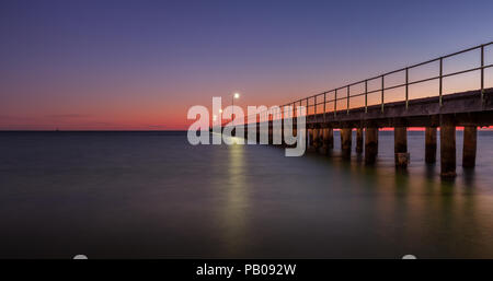 Rosebud Pier at sunset, Mornington Peninsula, Victoria, Australie Banque D'Images