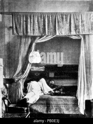 Une bouffée d'opium à la maison. Banque D'Images