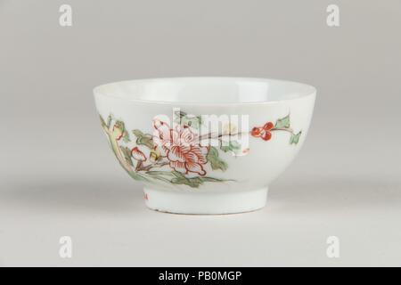 Cup. Culture : la Chine. Dimensions : H. 3 1/2 in. (8,9 cm). Musée : Metropolitan Museum of Art, New York, USA. Banque D'Images