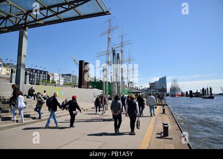 Landungsbruecken, port de Hambourg, Hambourg, Allemagne Banque D'Images