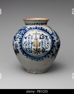 Jar. Culture : Mexican. Dimensions : H. 10 3/8 in. (26,4 cm) ; Diam. 4 3/8 in. (11,1 cm). Date : ca. 1775-1800. Musée : Metropolitan Museum of Art, New York, USA. Banque D'Images