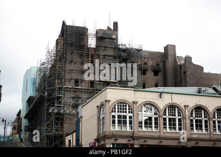 Avis d'incendie endommagé la Glasgow School of Art dans le centre de Glasgow. Bâtiment est en train d'être démoli en raison de la gravité des dommages, Ecosse, Royaume-Uni Banque D'Images