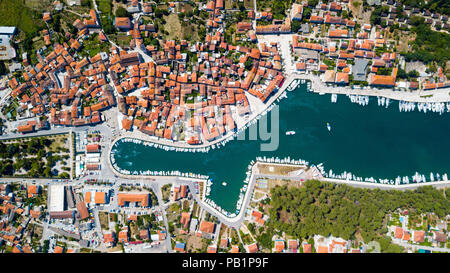 Vue aérienne de la vieille ville de Stari Grad, île de Hvar, Croatie Banque D'Images