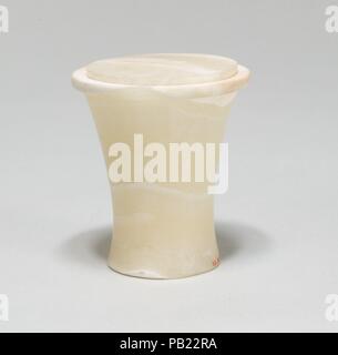 Pot de pommade. Dimensions : H. 7 cm (2 3/4 in.). Dynastie : fin 12-début 13 dynastie. Date : ca. 1850-1775 av. J.-C.. Musée : Metropolitan Museum of Art, New York, USA. Banque D'Images