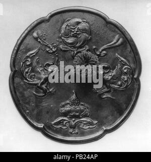 Miroir. Culture : la Chine. Dimensions : diam. 7 1/4 in. (18,4 cm). Musée : Metropolitan Museum of Art, New York, USA. Banque D'Images