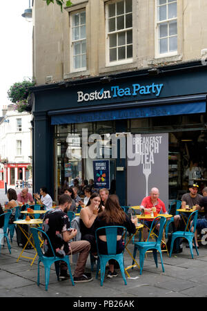 Autour de la ville de Bath dans le Somerset england UK Boston Tea Party Cafe Banque D'Images