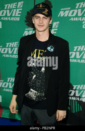 Hayden Christensen en arrivant à la MTV Movie Awards au Sony Lot de Los Angeles. 3 juin 2006.ChristensenHayden115 Red Carpet Event, Vertical, USA, Cinéma, Célébrités, photographie, Bestof, Arts, Culture et divertissement, Célébrités Topix fashion / Vertical, Best of, événement dans la vie d'Hollywood, Californie - Tapis rouge et en backstage, USA, Cinéma, Célébrités, cinéma, télévision, Célébrités célébrités musique, photographie, Arts et culture, Bestof, divertissement, Topix, vertical, une seule personne, depuis les années 2006 à 2009, , tsuni@Gamma-USA.com enquête - les trois quarts Banque D'Images