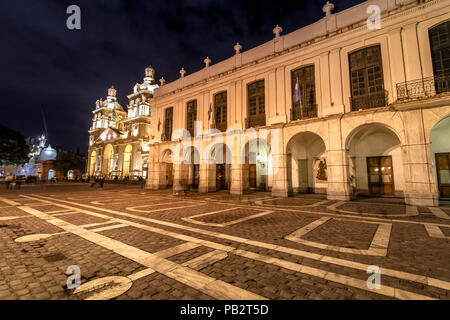 Cabildo et Cordoba Cathedral at night - Cordoba, Argentine Banque D'Images