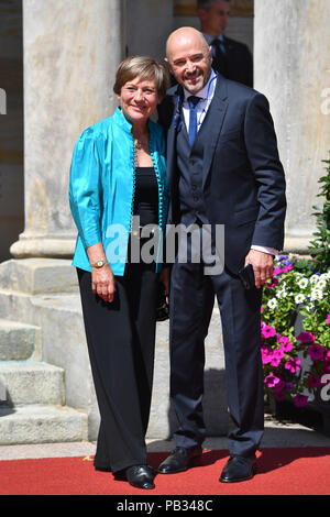 Bayreuth, Deutschland. Le 25 juillet, 2018. Chistian NERUETHER avec femme Rosi MITTERMAIER à leur arrivée. Ouverture du Festival Richard Wagner de Bayreuth en 2018. Tapis rouge sur 25.07.2018. Gruener Hill, dans le monde de l'utilisation | Credit : dpa/Alamy Live News Banque D'Images