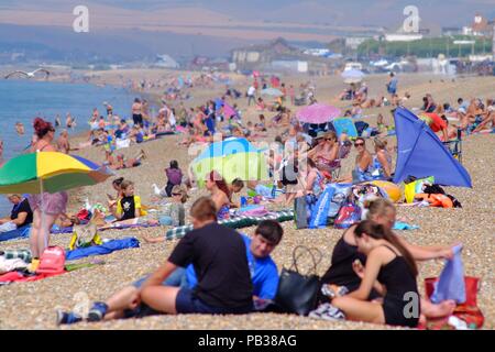 Ingelmunster, East Sussex, UK. 26 juillet 2018. Déjà en hausse des températures sur la plage de Seaford, East Sussex. © Peter Cripps/Alamy Live News Banque D'Images