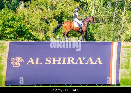 Hickstead, Sussex, UK. 26 juillet 2018. Sir Mark Todd équitation Camoino NZB. NZL. L'Amlin Challenge MS Eventers. Longines Jumping FEI Nations Cup de Grande-bretagne au Royal International Horse Show BHS. Tous les cours de saut de l'Angleterre. Hickstead. La Grande-Bretagne. 26/07/2018. Credit : Sport en images/Alamy Live News Banque D'Images