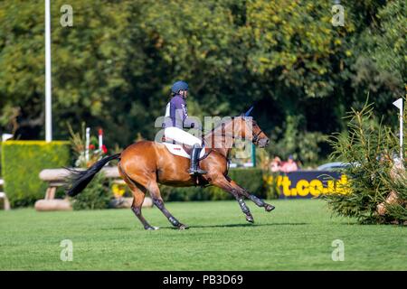 Hickstead, Sussex, UK. 26 juillet 2018. La 4ème place. Abigail Walters équitation Perfick Mlle Ambre. GBR. L'Amlin Challenge MS Eventers. Longines Jumping FEI Nations Cup de Grande-bretagne au Royal International Horse Show BHS. Tous les cours de saut de l'Angleterre. Hickstead. La Grande-Bretagne. 26/07/2018. Credit : Sport en images/Alamy Live News Banque D'Images