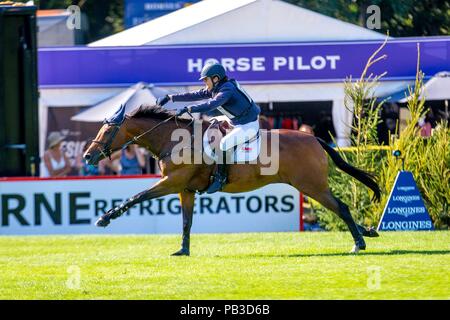 Hickstead, Sussex, UK. 26 juillet 2018. La 4ème place. Abigail Walters équitation Perfick Mlle Ambre. GBR. L'Amlin Challenge MS Eventers. Longines Jumping FEI Nations Cup de Grande-bretagne au Royal International Horse Show BHS. Tous les cours de saut de l'Angleterre. Hickstead. La Grande-Bretagne. 26/07/2018. Credit : Sport en images/Alamy Live News Banque D'Images