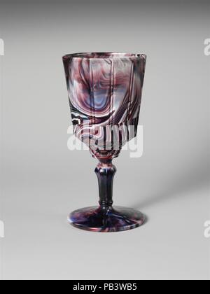 Goblet. Culture : L'Américain. Dimensions : H. 6 3/8 in. (16,2 cm). Bouilloire : Challinor, Taylor et de l'entreprise (1866-1891). Date : 1870-90. Musée : Metropolitan Museum of Art, New York, USA. Banque D'Images