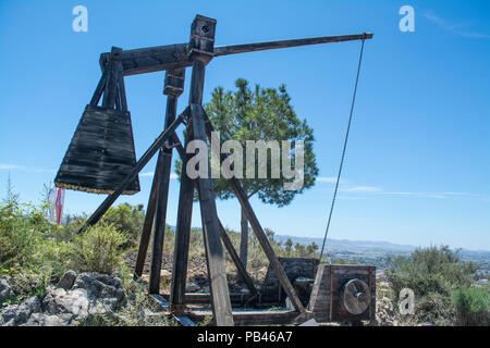 Catapult arme dans les motifs de Lorca Castle à murcie espagne Banque D'Images