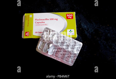 Flucloxacillin antibiotique pénicilline comprimés capsules Banque D'Images