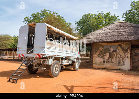 Aller sur Safari à la réserve de Bandia, le Sénégal, l'Afrique de l'Ouest Banque D'Images