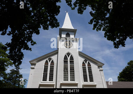 Clin blanc New England Cape Cod, première église paroissiale Brewster, Massachusetts Banque D'Images