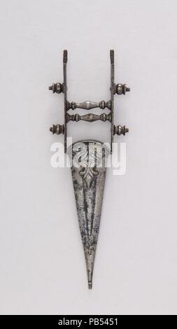 Dague (Katar) Modèle. Culture : L'Indien. Dimensions : H. 7 7/8 in. (20 cm) ; W. 2 11/16 in. (6,8 cm) ; WT. 4.7 oz. (133,2 g). Date : fin 18e-19e siècle. Musée : Metropolitan Museum of Art, New York, USA. Banque D'Images