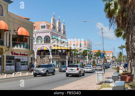 Lloyd G. Smith Boulevard à Oranjestad, Aruba, Caraïbes Banque D'Images
