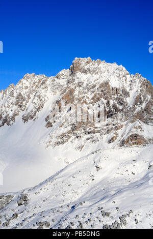 Sports d'hiver dans les Alpes, neige, randonnée, ski de fruits de l'aiguille 3051 m, domaine skiable des Trois Vallées, Méribel France Banque D'Images