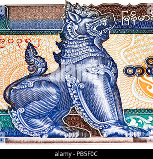 100 kyats bank note. La monnaie nationale est le kyat du Myanmar Banque D'Images