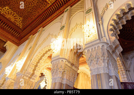 CASABLANCA, MAROC - SEP 1, 2015 : Intérieur de la Mosquée Hassan II La Mosquée Hassan II ou Grande C'est la plus grande mosquée au Maroc et la 13e plus grande Banque D'Images