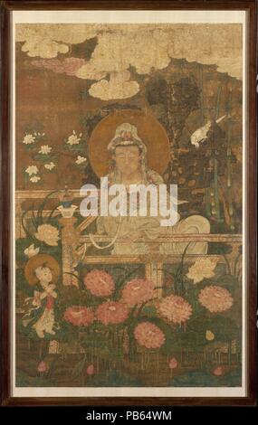 Le bodhisattva Guanyin comme Nine-Lotus. Artiste : l'Artiste non identifié, Chinois, fin du 16e siècle. Culture : la Chine. Image : 72 Dimensions : 44 3/8 × 1/8 in. (183,8 × 112,1 cm) dans l'ensemble avec support de montage : 119 × 54 7/8 in. (304,5 × 137,2 cm) dans l'ensemble avec les boutons : 119 7/8 × 58 1/2 in. (304,5 × 148,6 cm). Date : 1593. De nombreuses images de l'Asie de l'Est de White-robed Guanyin (Japonais : Byakue Kannon) représentent le bodhisattva dans un cadre idyllique, censée représenter sa demeure dans Potalaka (Japonais : Fudaraku). Dans cette peinture, faite pour une impératrice douairière dans l'ère Wanli (1573-1615), Guanyin's paradise est un palais chinois ga Banque D'Images