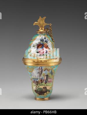 Flacon de parfum. Culture : British, Staffordshire. Dimensions : hors tout (confirmé) : 13/16 3 × 1 × 1 13/16 9/16 in. (9,7 × 4,6 × 3,9 cm). Date : ca. 1760-1800. Musée : Metropolitan Museum of Art, New York, USA. Banque D'Images