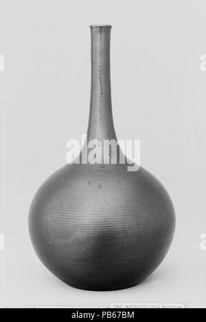 Bouteille de vin. Culture : le Japon. Dimensions : H. 7 7/8 in. (20 cm). Date : le 18e siècle. Musée : Metropolitan Museum of Art, New York, USA. Banque D'Images