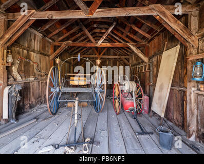 L'intérieur de la caserne, Bodie, ville fantôme de Bodie State Historic Park, Californie. Banque D'Images