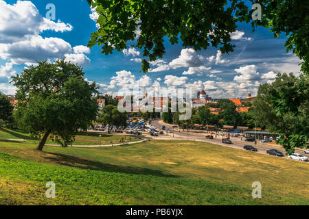 Sityscape de Klaipėda, été wiev sur ville avec des arbres verts Banque D'Images