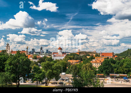 Sityscape de Klaipėda, été wiev sur ville avec des arbres verts Banque D'Images