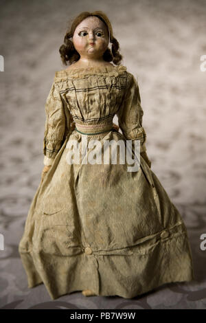 Poupée ancienne en porcelaine – robe verte vintage – style victorien – collection - Collection