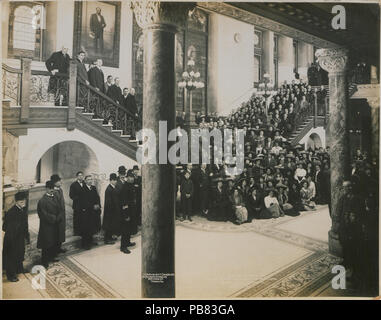 1072 Festival de musique de l'Empire réception officielle de la Sheffield Choir, l'hôtel de ville, Toronto, Canada, avril 5th, 1911 (HS85-10-23814) Banque D'Images