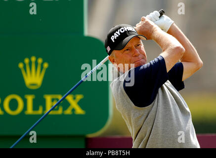 27 juillet 2018, l'Old Course à St Andrews, St Andrews, Écosse), à l'Omnium senior des championnats de golf 2018, deuxième tour, Jeff Sluman (USA) joue son coup de départ sur le deuxième trou Banque D'Images