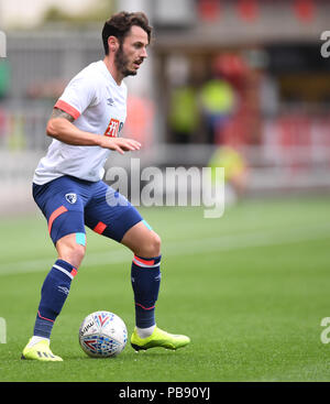 Ashton Gate, Bristol, Royaume-Uni. 27 juillet, 2018. Pré saison friendly football, Bristol City contre AFC Bournemouth, Bournemouth AFC d'Adam Smith sur la balle : Action Crédit Plus Sport/Alamy Live News Banque D'Images