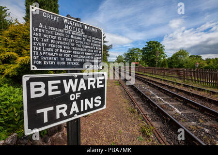 Un historique Great Western Railway Avis - attention de trains Banque D'Images