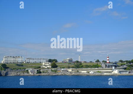 Vue sur Plymouth Hoe depuis le Sound. Devon du Sud. ROYAUME-UNI Banque D'Images