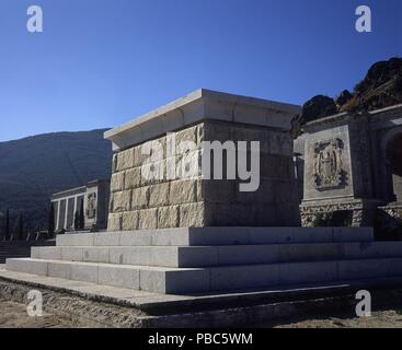 BASE DE MONUMENTO FR LA EXPLANADA. Emplacement : Valle de los Caidos, CUELGAMUROS, MADRID, ESPAGNE. Banque D'Images