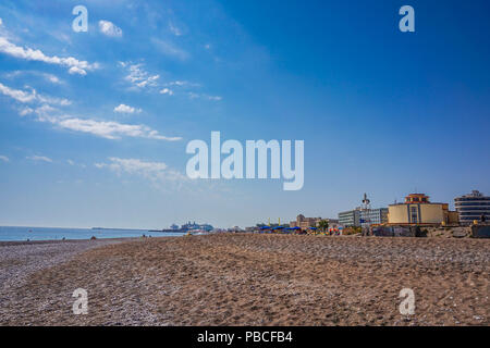 Vue extérieure panoramique de la célèbre plage Casino de Rhodes, Grèce Banque D'Images