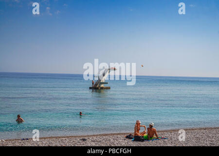 Vue extérieure panoramique de la célèbre plage Casino de Rhodes, Grèce Banque D'Images